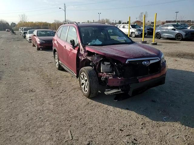 2019 Subaru Forester Premium VIN: JF2SKAGC1KH519105 Lot: 92528435