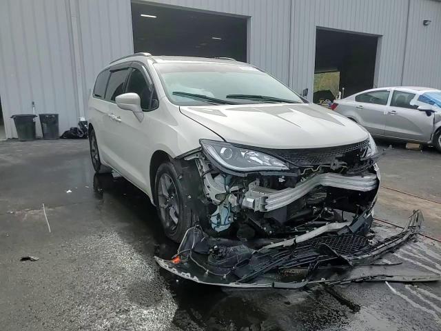 2020 Chrysler Pacifica Touring L VIN: 2C4RC1BG9LR233853 Lot: 93947145