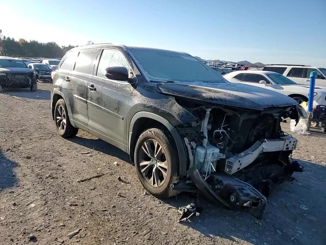 2016 Toyota Highlander Xle VIN: 5TDJKRFH4GS502274 Lot: 92252495