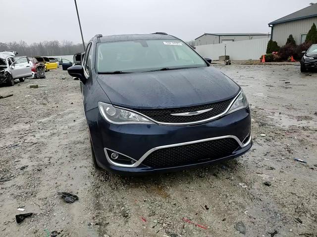 2017 Chrysler Pacifica Touring L VIN: 2C4RC1BG2HR537016 Lot: 93210935