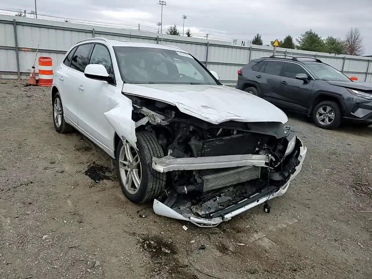 Фото: WA1C2AFP6HA078428