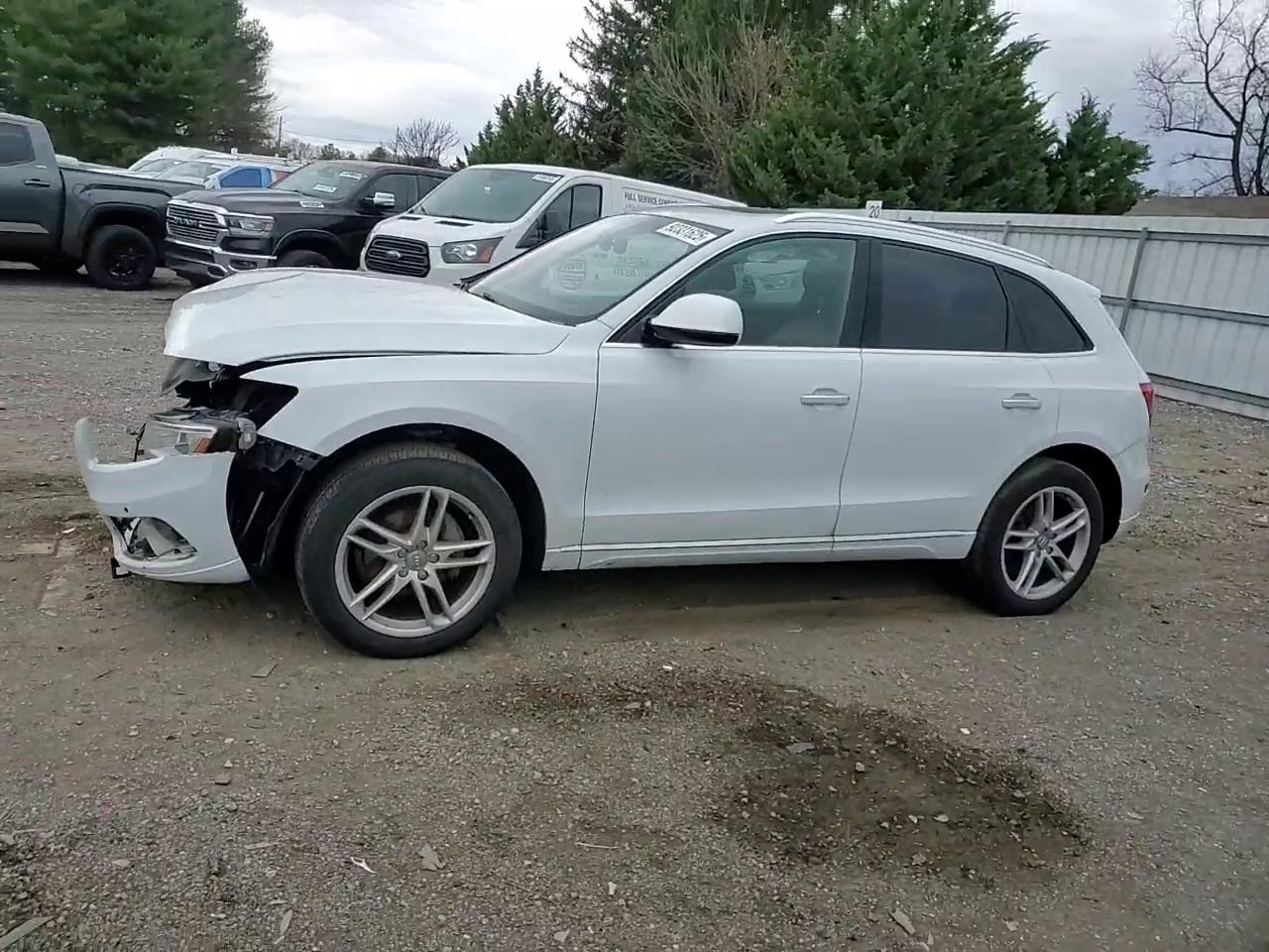 Фото: WA1C2AFP6HA078428