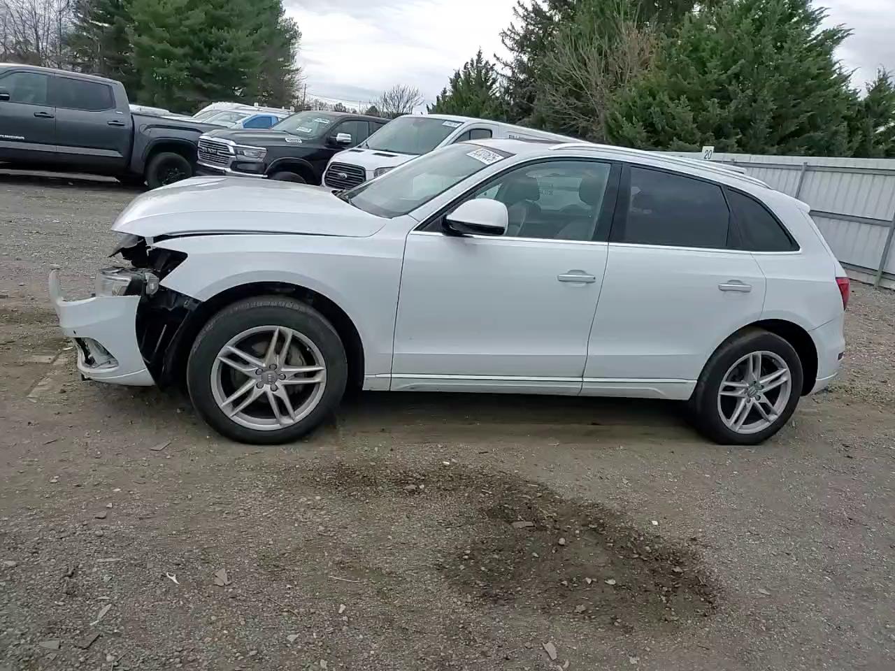 Фото: WA1C2AFP6HA078428