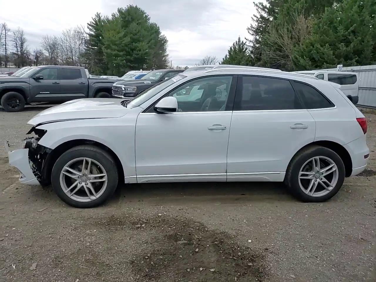 Фото: WA1C2AFP6HA078428