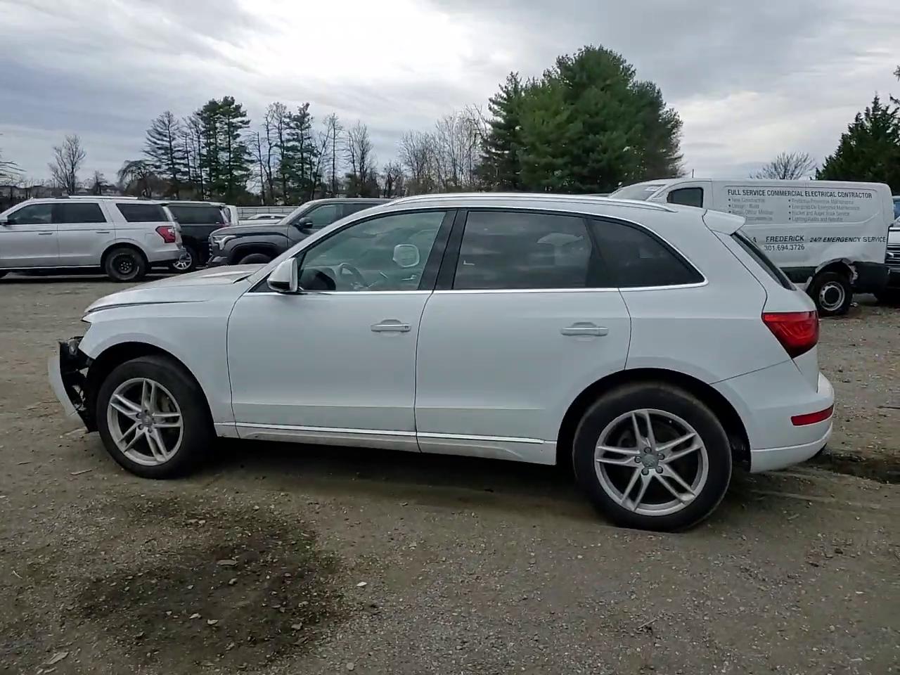 Фото: WA1C2AFP6HA078428