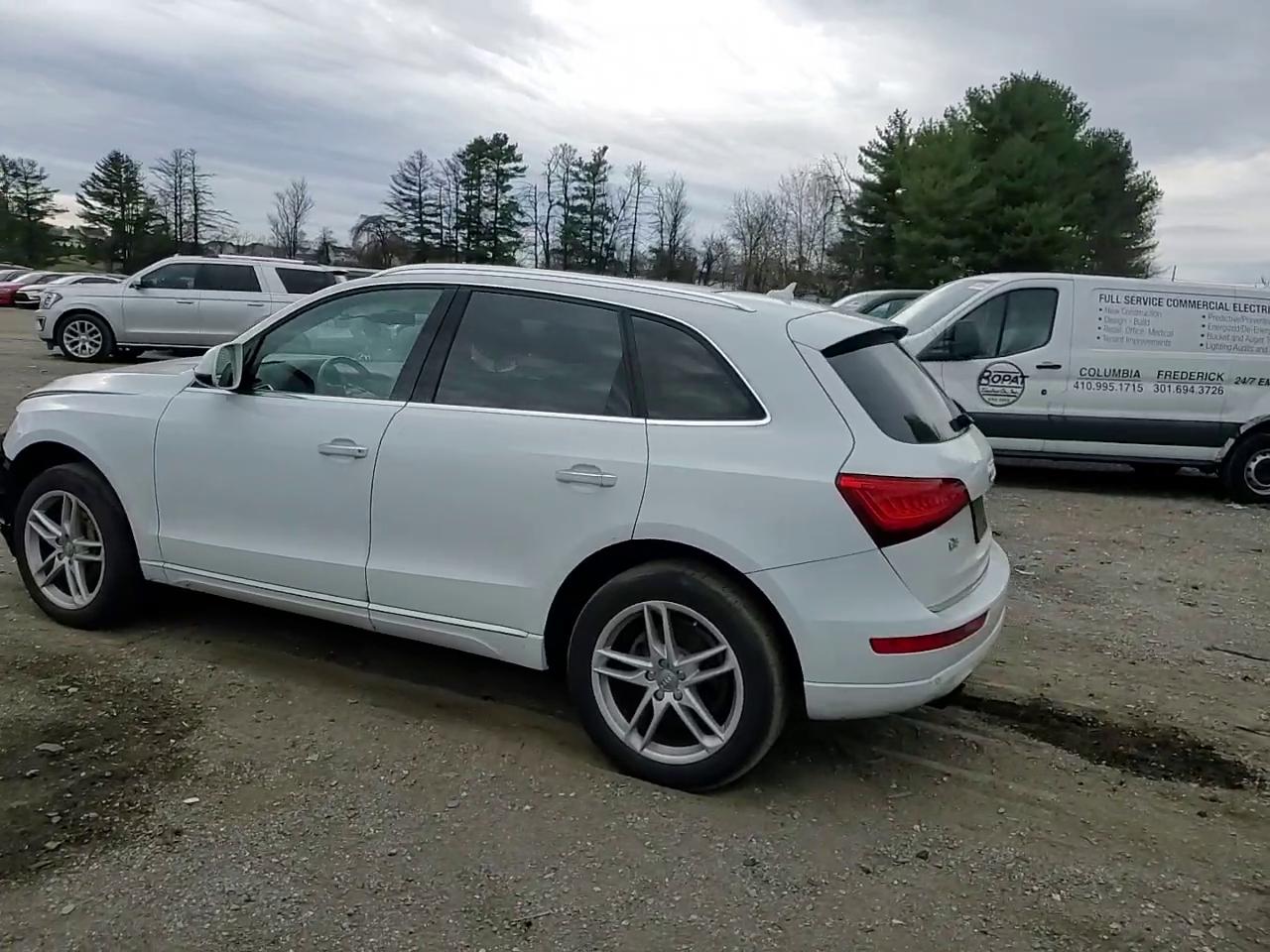 Фото: WA1C2AFP6HA078428