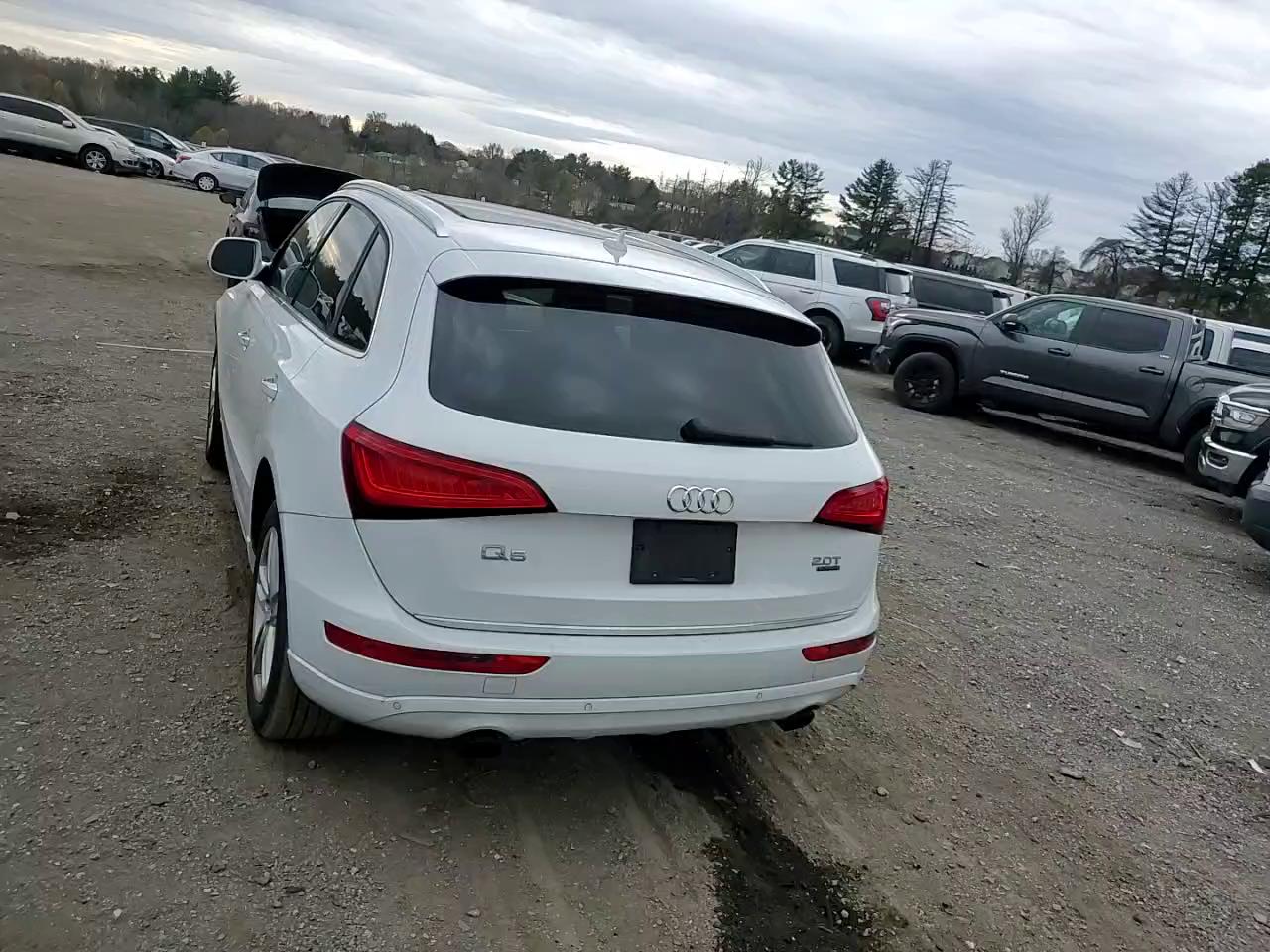 Фото: WA1C2AFP6HA078428