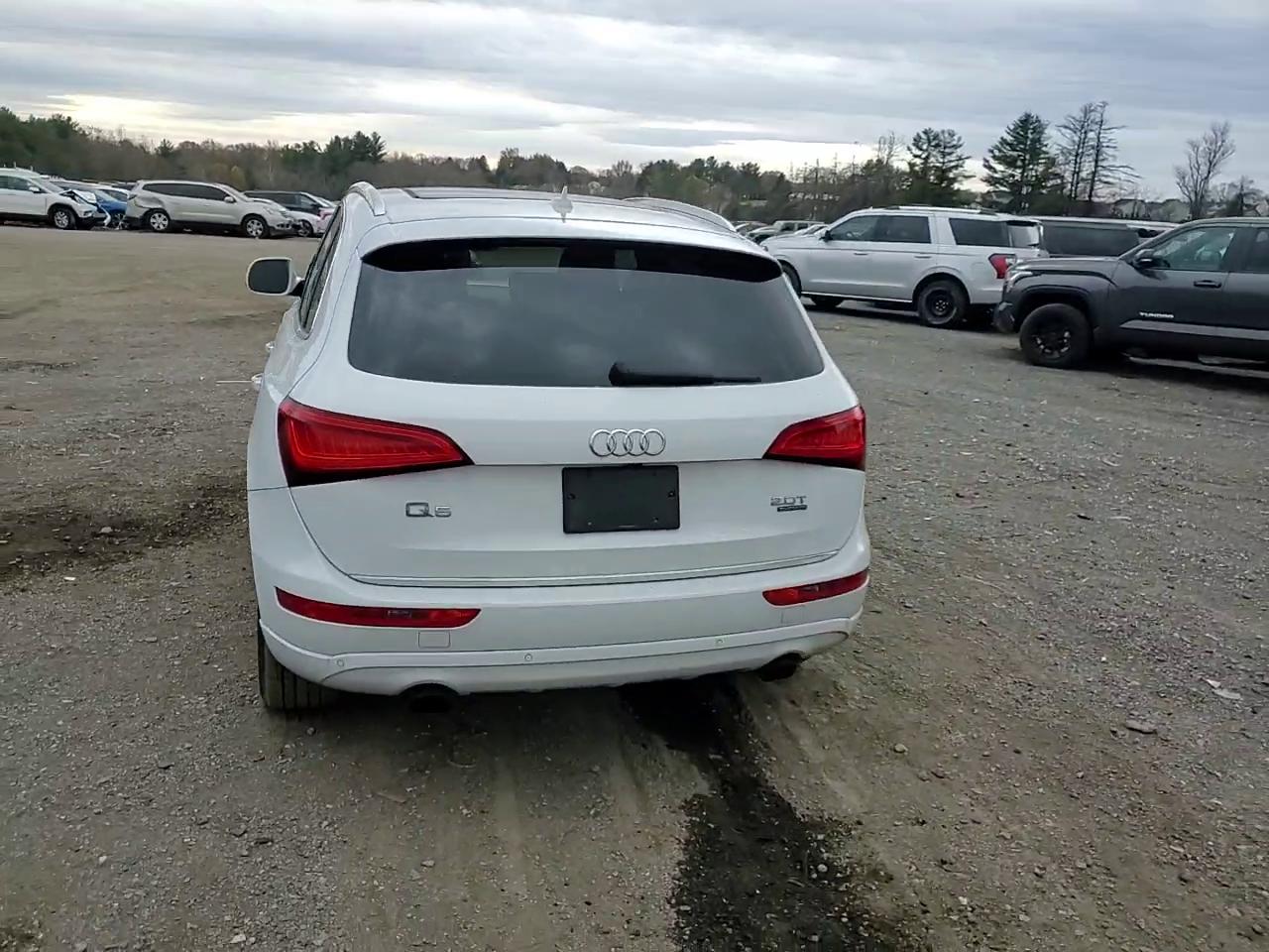 Фото: WA1C2AFP6HA078428