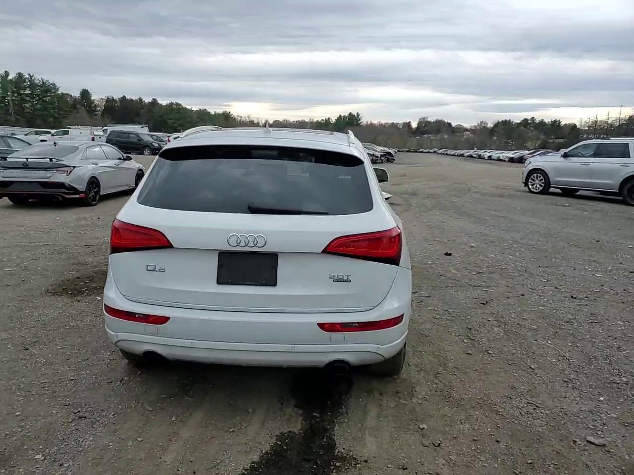 Фото: WA1C2AFP6HA078428