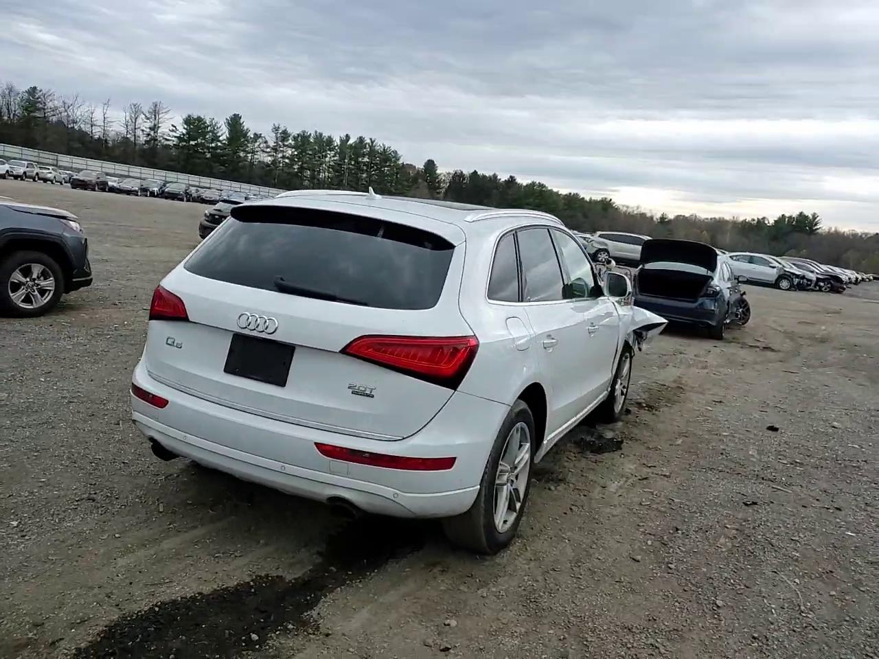 Фото: WA1C2AFP6HA078428