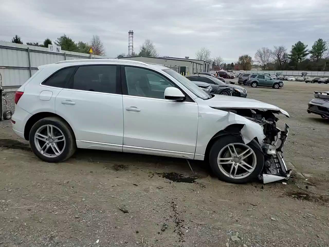 Фото: WA1C2AFP6HA078428