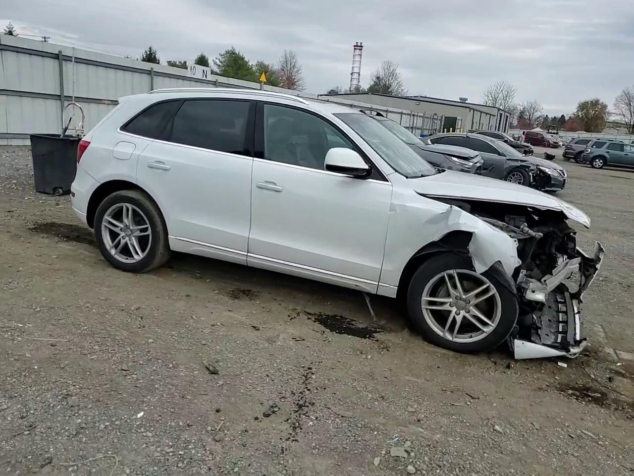 Фото: WA1C2AFP6HA078428