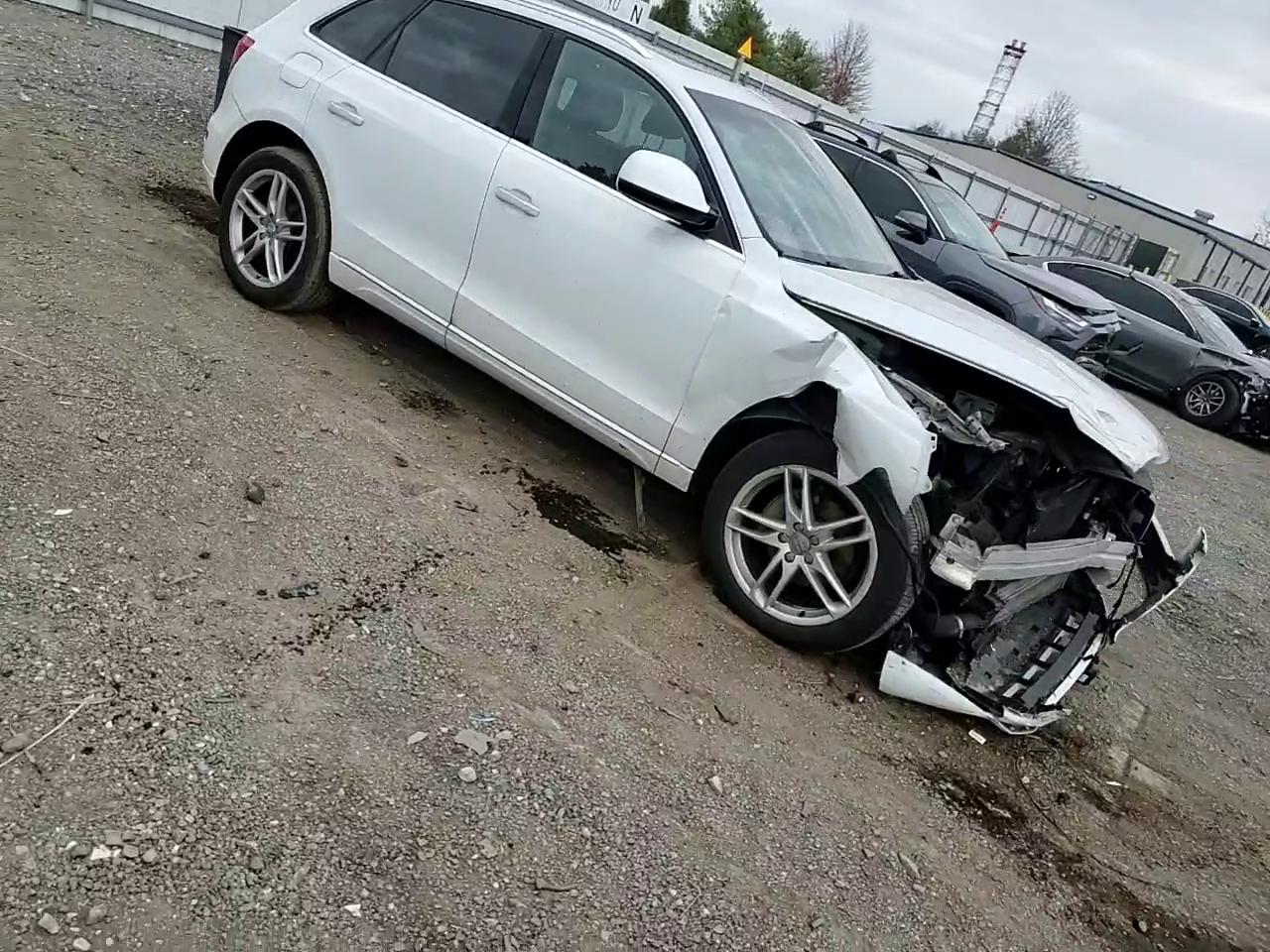 Фото: WA1C2AFP6HA078428