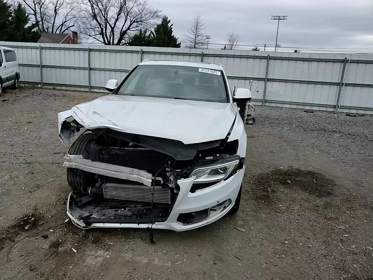 Фото: WA1C2AFP6HA078428