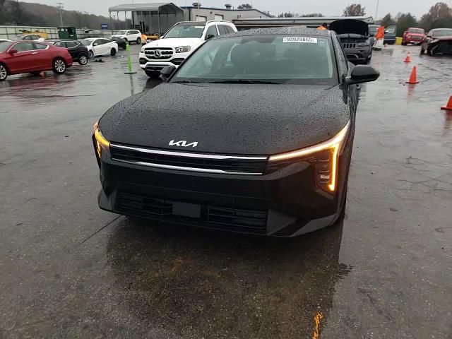 2025 Kia K4 Lx VIN: 3KPFT4DE1SE136503 Lot: 93929065