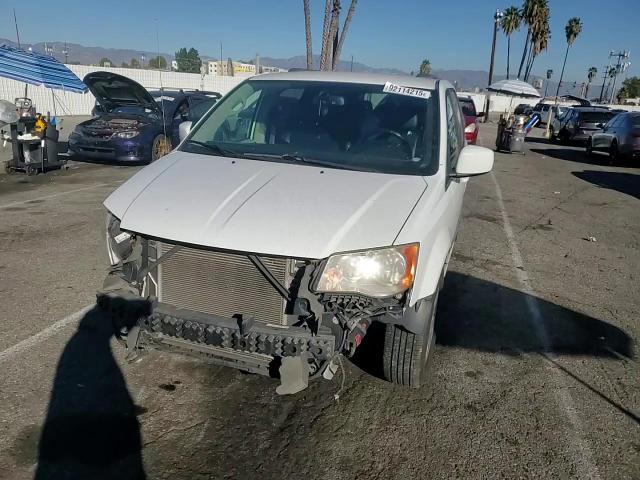 2013 Chrysler Town & Country Touring VIN: 2C4RC1BG8DR815248 Lot: 92114215