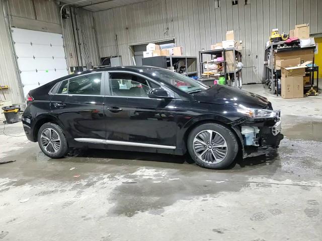 2021 Hyundai Ioniq Se VIN: KMHC65LD6MU261585 Lot: 92390895