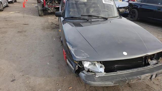 1988 Saab 900 VIN: YS3AL35L8J3027679 Lot: 90948985