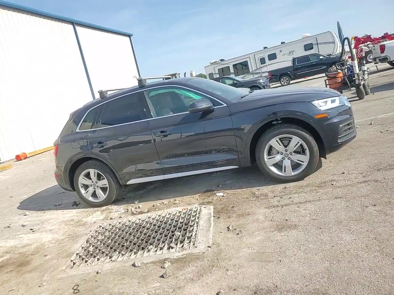 Фото: WA1BNAFY3K2127016