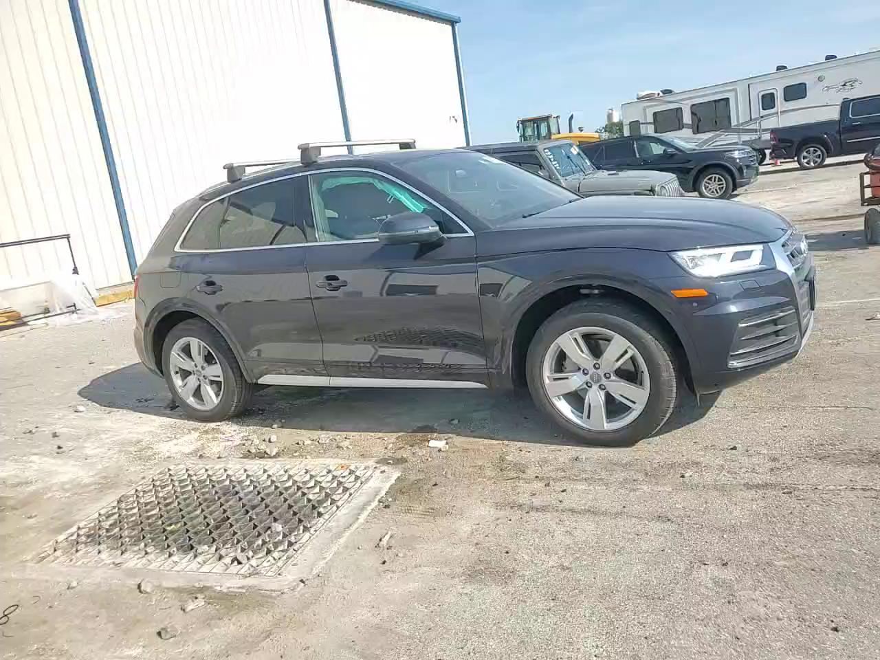 Фото: WA1BNAFY3K2127016