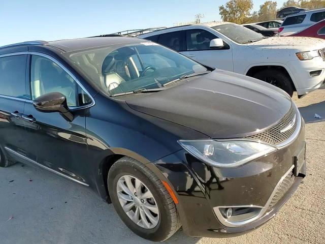 2018 Chrysler Pacifica Touring L VIN: 2C4RC1BG4JR275280 Lot: 91051685