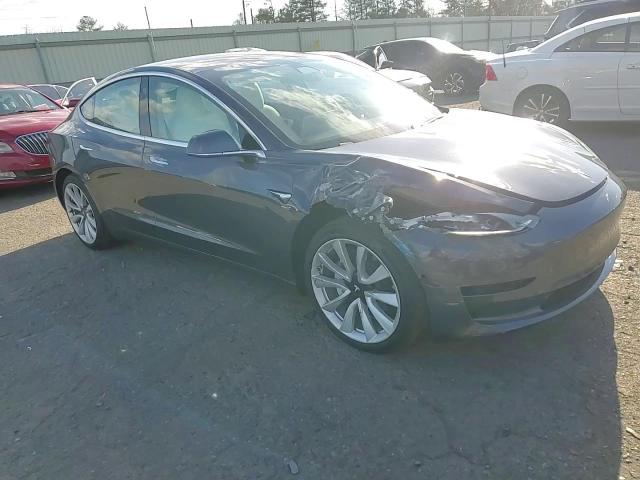 2018 Tesla Model 3 VIN: 5YJ3E1EB5JF182781 Lot: 92291005