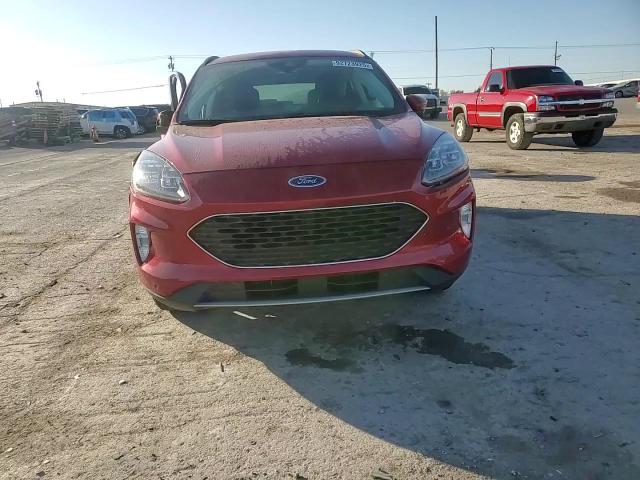 2022 Ford Escape Titanium VIN: 1FMCU9DZ8NUA00709 Lot: 92723925