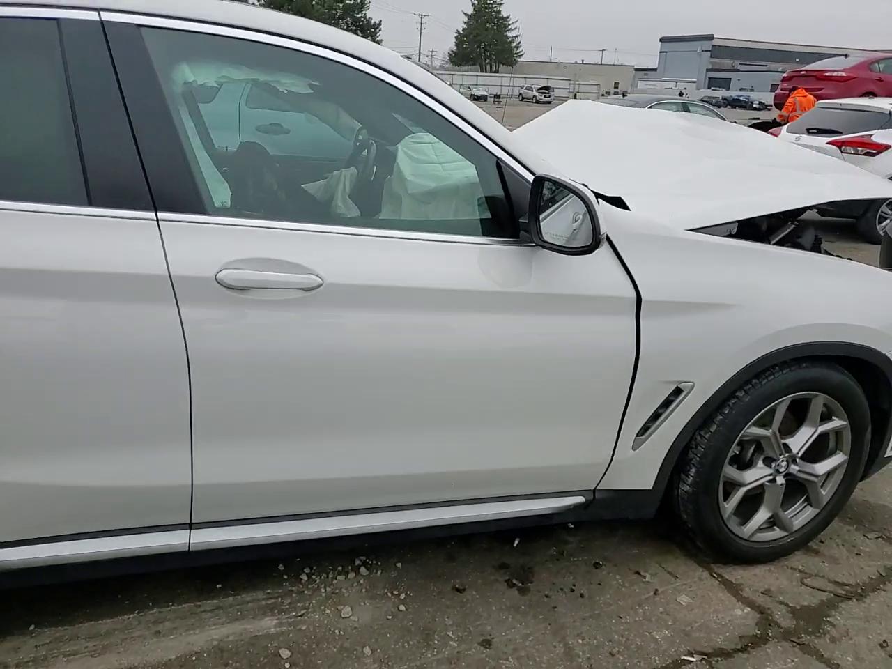 Фото: 5UX33DT04N9N05516