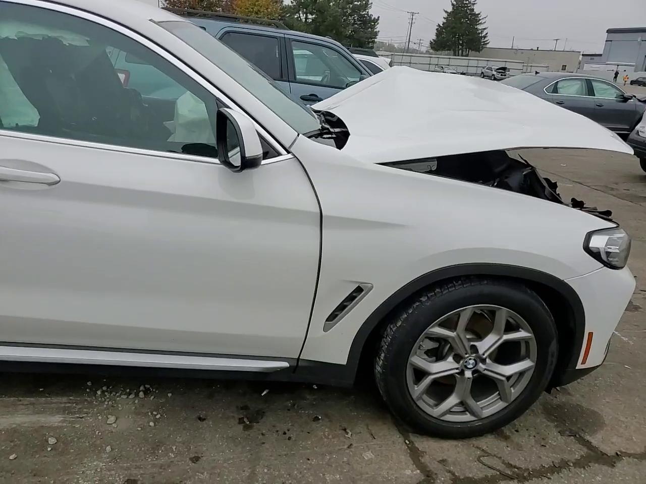 Фото: 5UX33DT04N9N05516