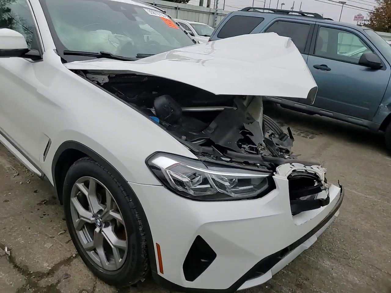 Фото: 5UX33DT04N9N05516