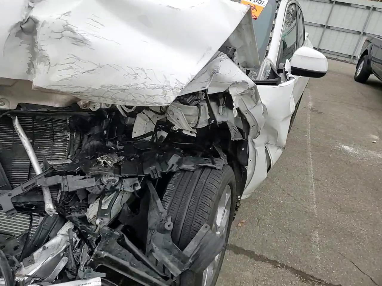 Фото: 5UX33DT04N9N05516