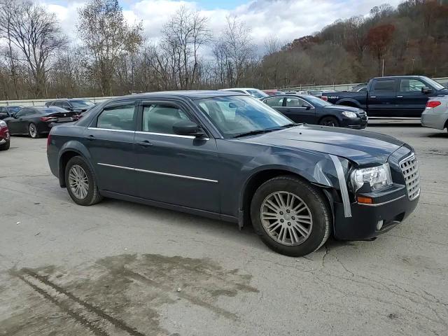 2008 Chrysler 300 Touring VIN: 2C3KA53G18H141943 Lot: 92824665