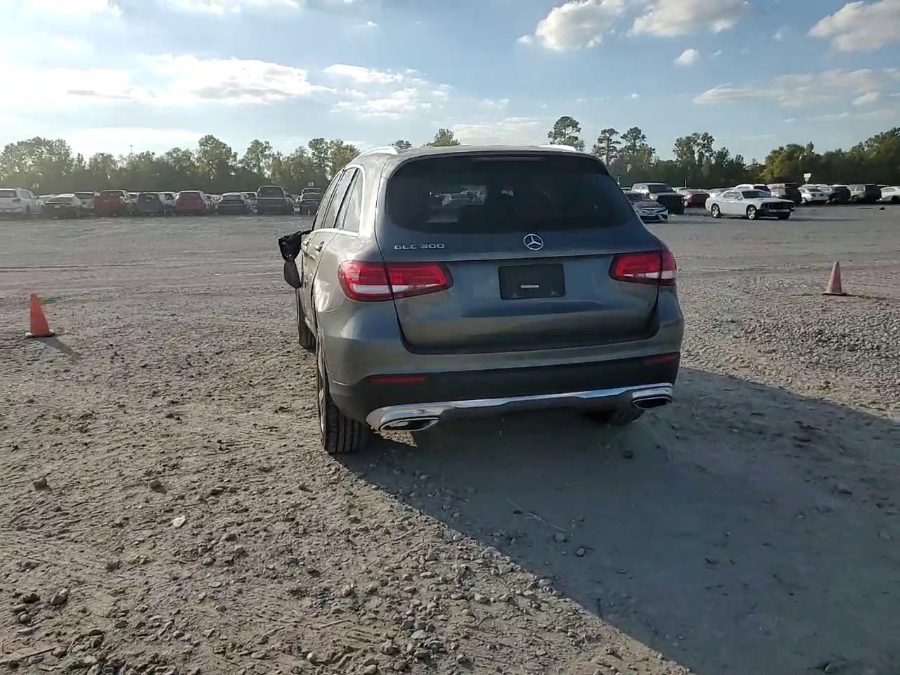 Фото: WDC0G4JB2HF138628