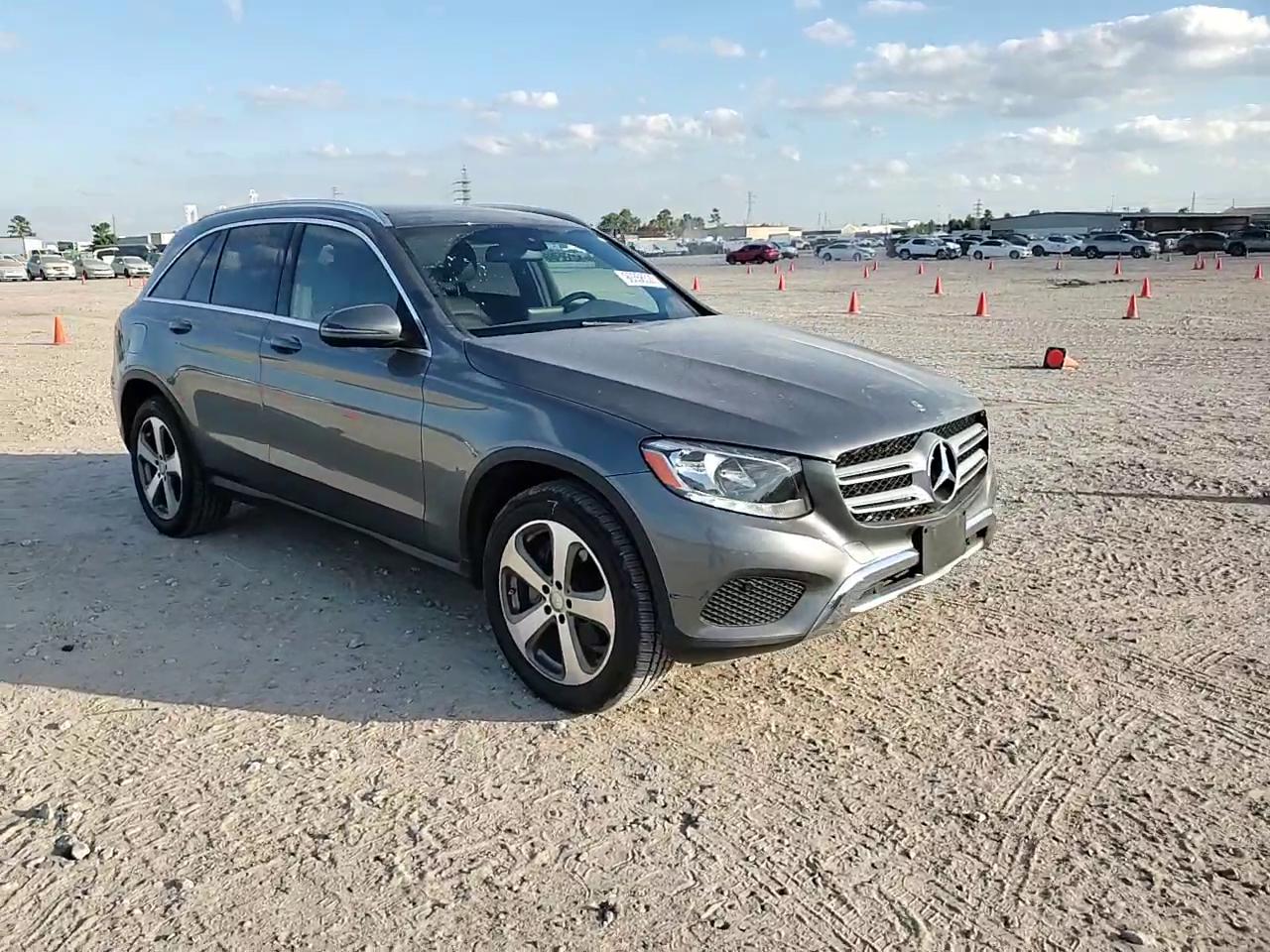 Фото: WDC0G4JB2HF138628