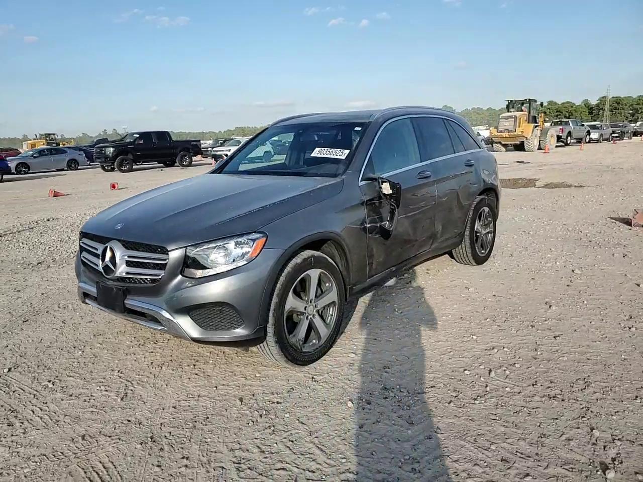 Фото: WDC0G4JB2HF138628