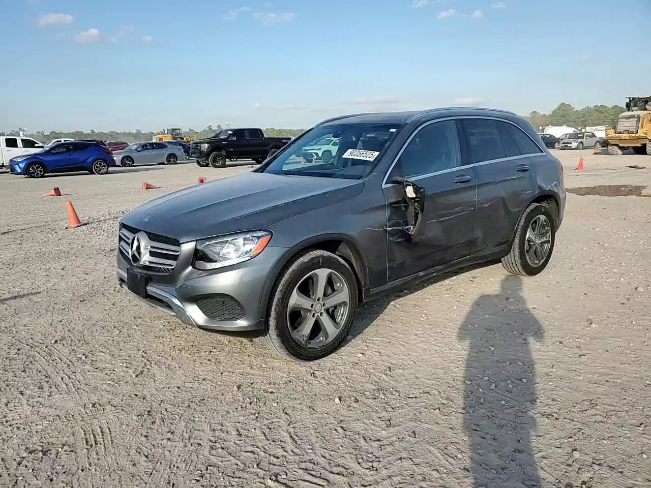 Фото: WDC0G4JB2HF138628