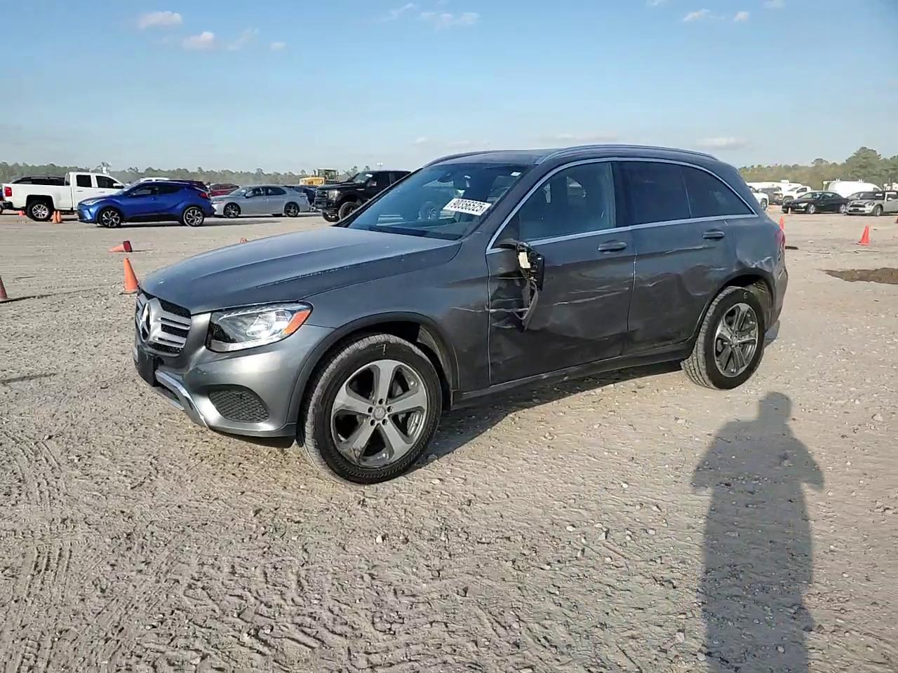 Фото: WDC0G4JB2HF138628