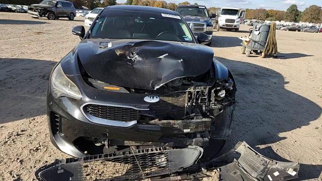 2018 Kia Stinger Premium VIN: KNAE25LA5J6033654 Lot: 92943475