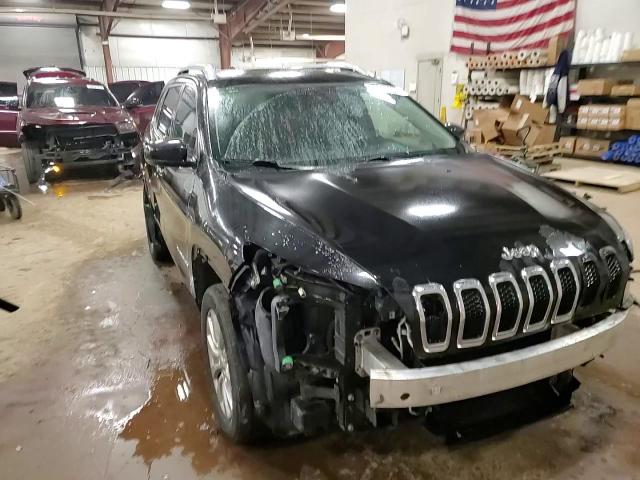 2017 Jeep Cherokee Overland VIN: 1C4PJMJS3HW564916 Lot: 92181315