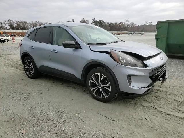 2022 Ford Escape Se VIN: 1FMCU9G69NUB97035 Lot: 93803585