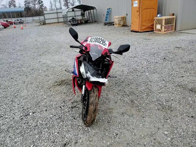 2025 Honda Cbr650 R VIN: MLHRH1556S5100116 Lot: 92380295
