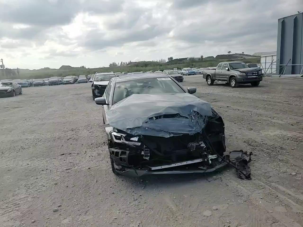 Фото: WBA13BJ00NCJ62090