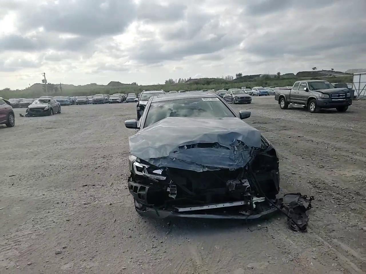 Фото: WBA13BJ00NCJ62090