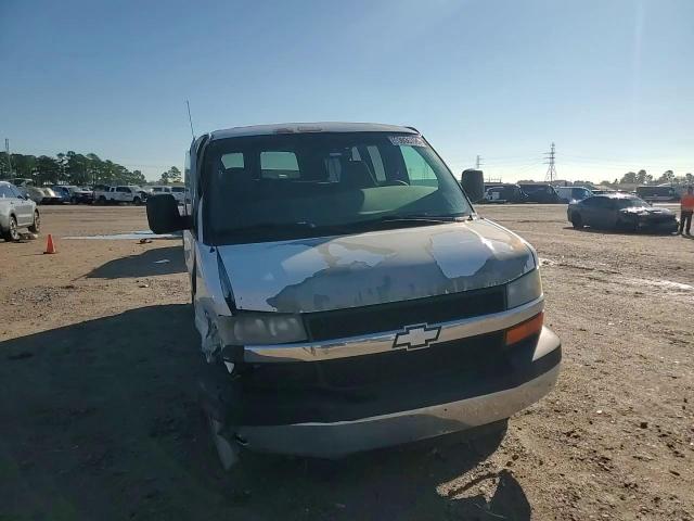 2008 Chevrolet Express G3500 VIN: 1GAHG35K181124173 Lot: 93936705