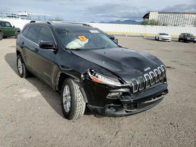 2015 Jeep Cherokee Latitude VIN: 1C4PJMCS8FW610590 Lot: 93336995