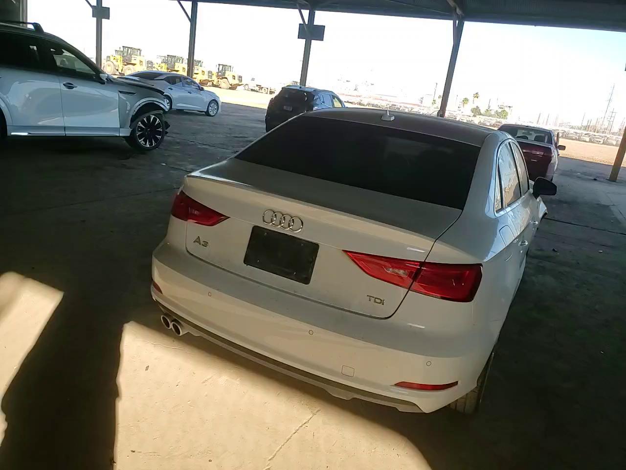 Фото: WAUCJGFF0F1063422