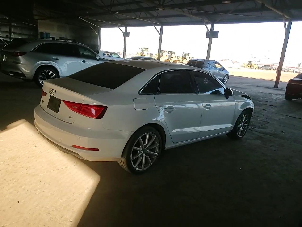 Фото: WAUCJGFF0F1063422