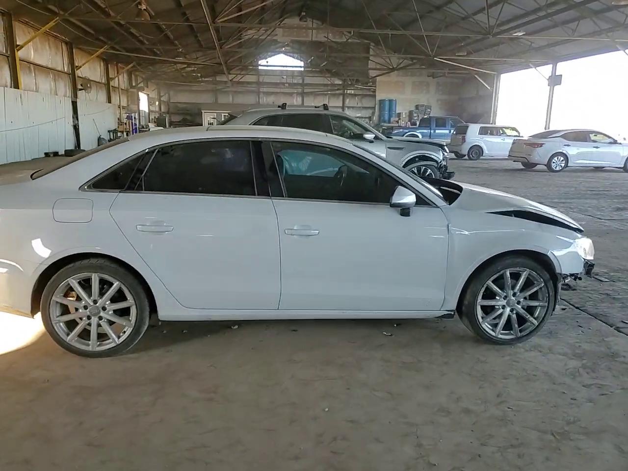 Фото: WAUCJGFF0F1063422