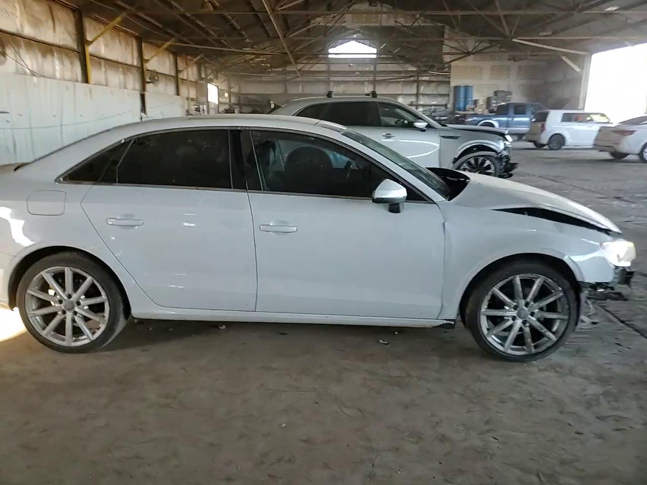 Фото: WAUCJGFF0F1063422