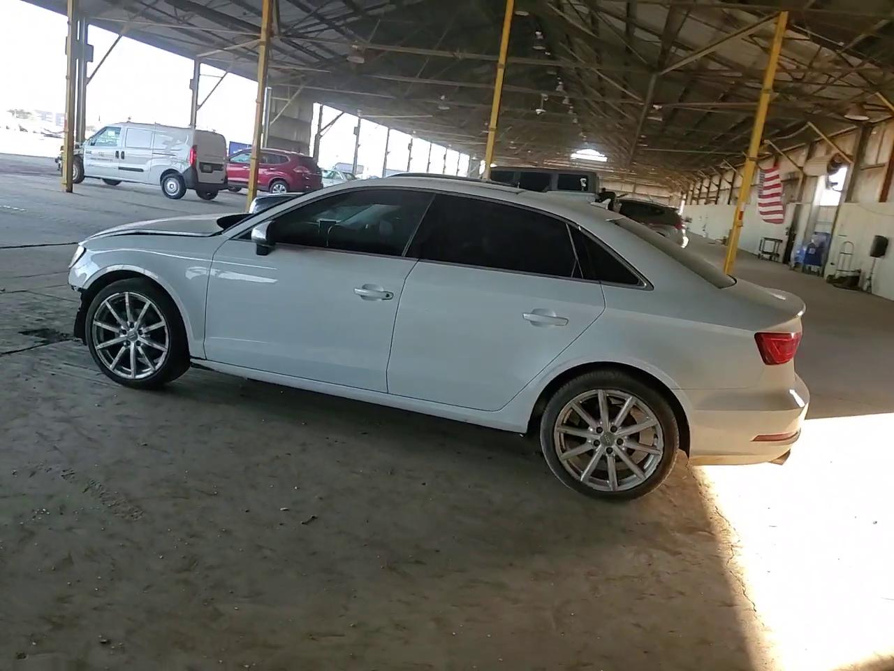 Фото: WAUCJGFF0F1063422